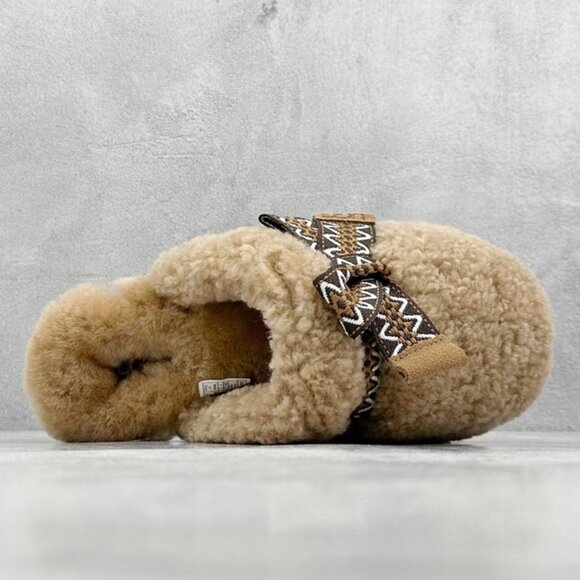 UGG Brown Bow Plush Slippers - Picture 1 of 9
